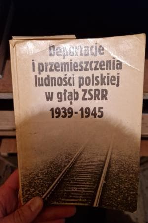 Deportacje i przemieszczenia ludności polskiej w głąb ZSRR 1939-1945