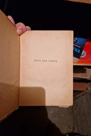 WIES POD ZIEMIĄ