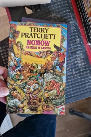 Nomów: Księga wyjścia