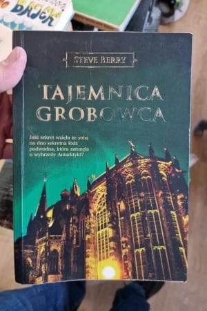 TAJEMNICA GROBOWCA